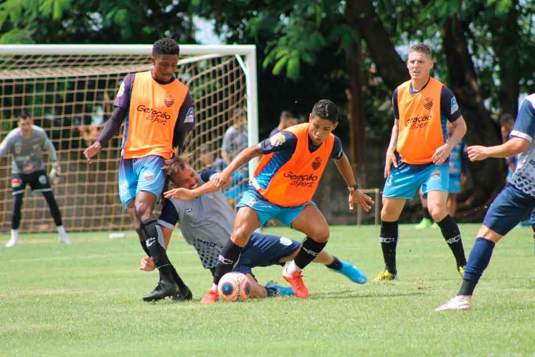 Comercial Vence Monte Azul Em Jogo-Treino