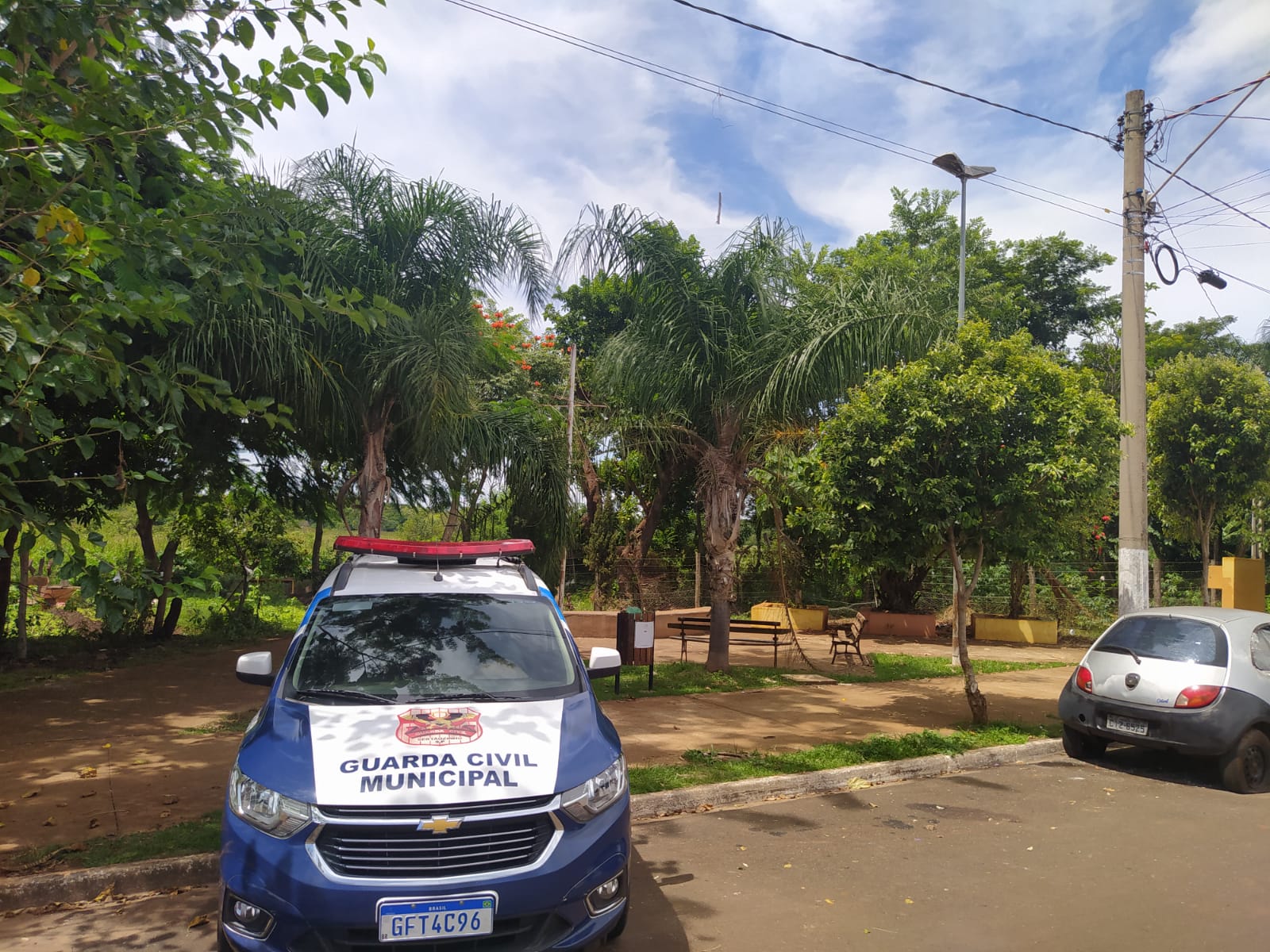 Gcm Prende Traficantes Na Vila Áurea