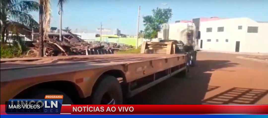 Construtora Retira Funcionarios E Equipamentos Do Viaduto Da Av Brasil