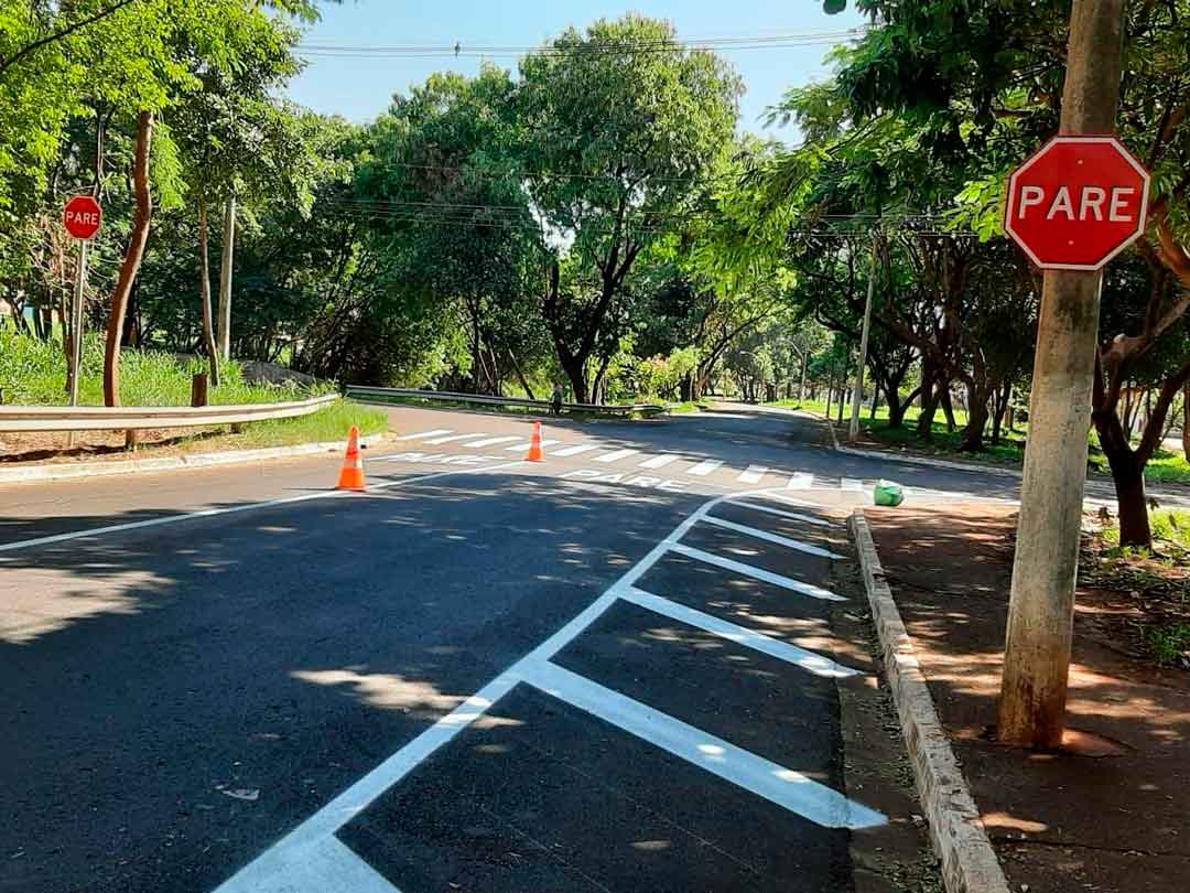 Jd. Independência Recebe Reforço Da Sinalização De Trânsito