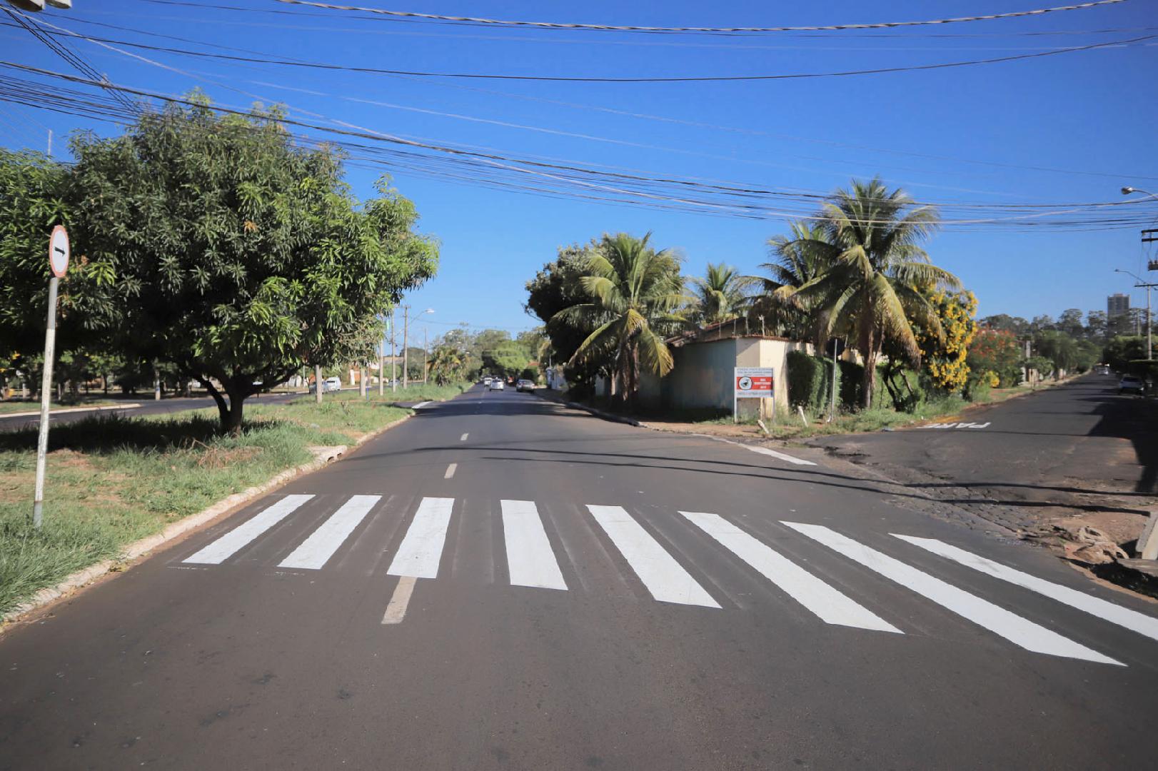 Avenida No Bairro Lagoinha Ganha Nova Sinalização