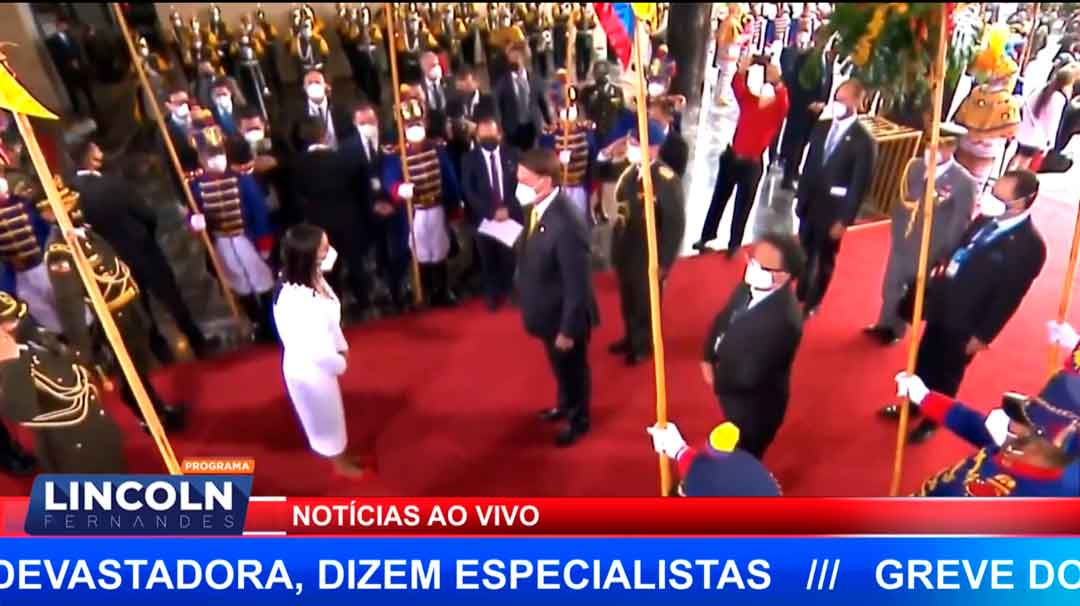 Bolsonaro Comparece A Posse Do Presidente Do Equador Usando Máscara