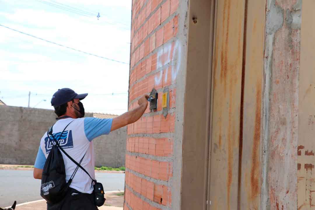 Jd. Carlos De Lacerda Chaves Começa A Receber Nova Conta De Água