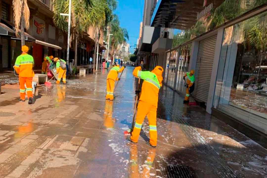 Prefeitura Realiza Trabalho De Limpeza E Manutenção Na Região Central