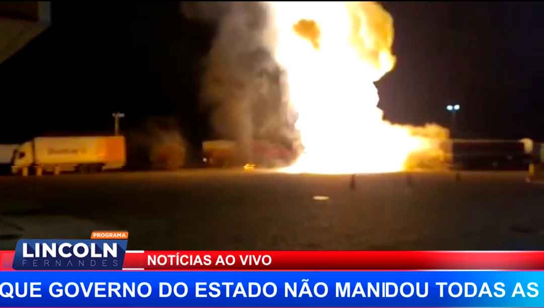 Caminhão Explode Em Posto De Combustíveis Na Cidade De Rio Claro