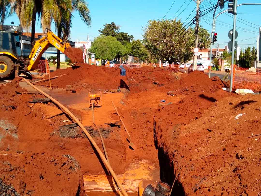 Daerp Realiza Obra De Interligação De Nova Rede Na Avenida Independência