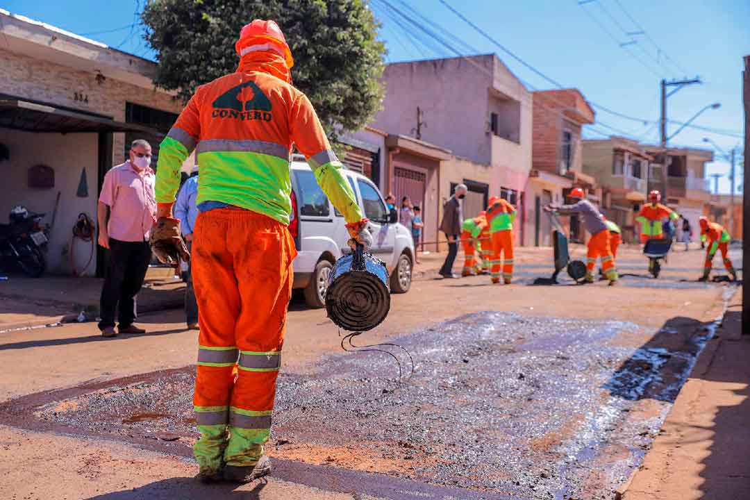 Infraestrutura Trabalha Na Recuperação De Vias Do Jardim Progresso