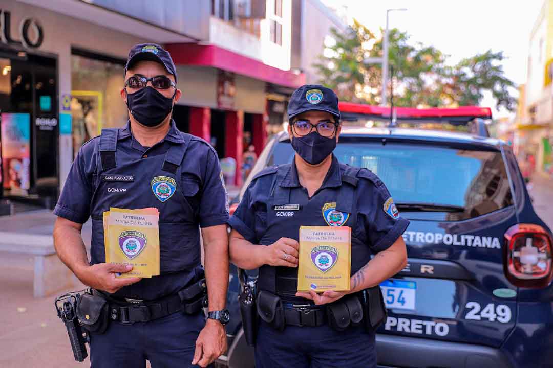 Gcm Realiza Ação De Orientação Em Homenagem À Lei Maria Da Penha