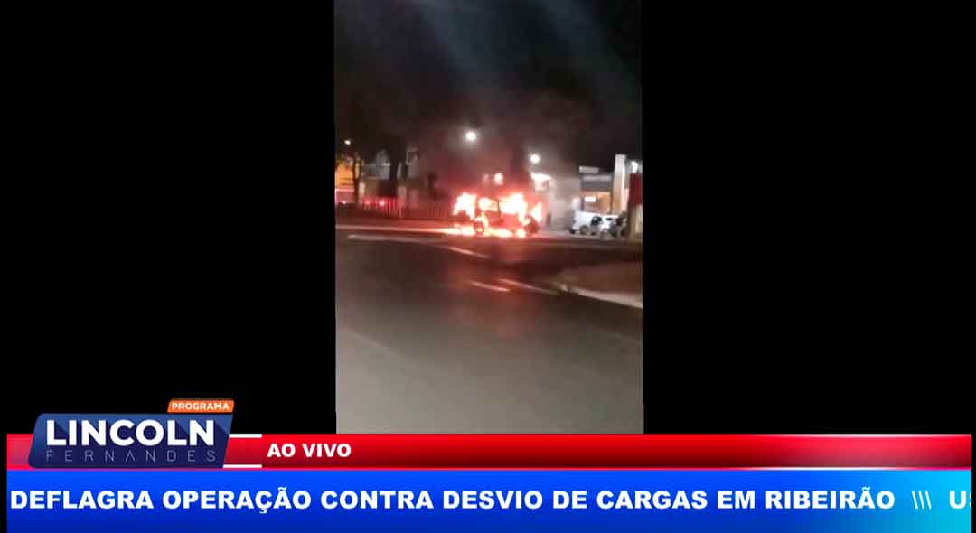 Carro Pega Fogo Na Av. Francisco Junqueira Na Madrugada