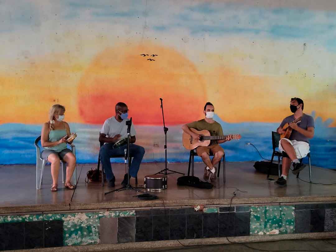 Choro Da Casa Faz Apresentação Inédita Do Centro Pop