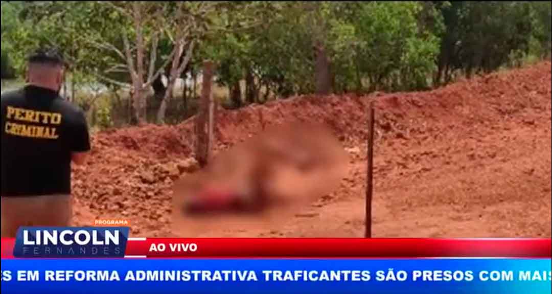 Homem Embriagado Se Enrosca Em Arame Farpado E Morre De Insolação