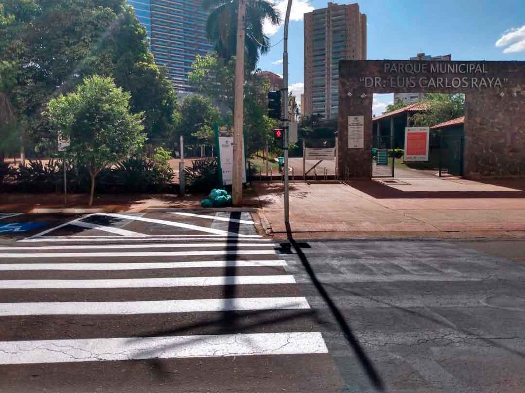 Novo Semáforo Inicia Operação Em Frente Ao Parque Raya