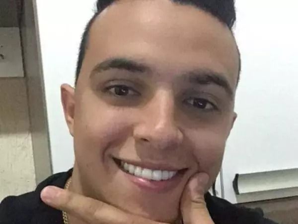 Jovem De 26 Anos Morre Ao Bater Moto Em Poste E Ter Capacete Partido Ao Meio No Guanabara Em Franca