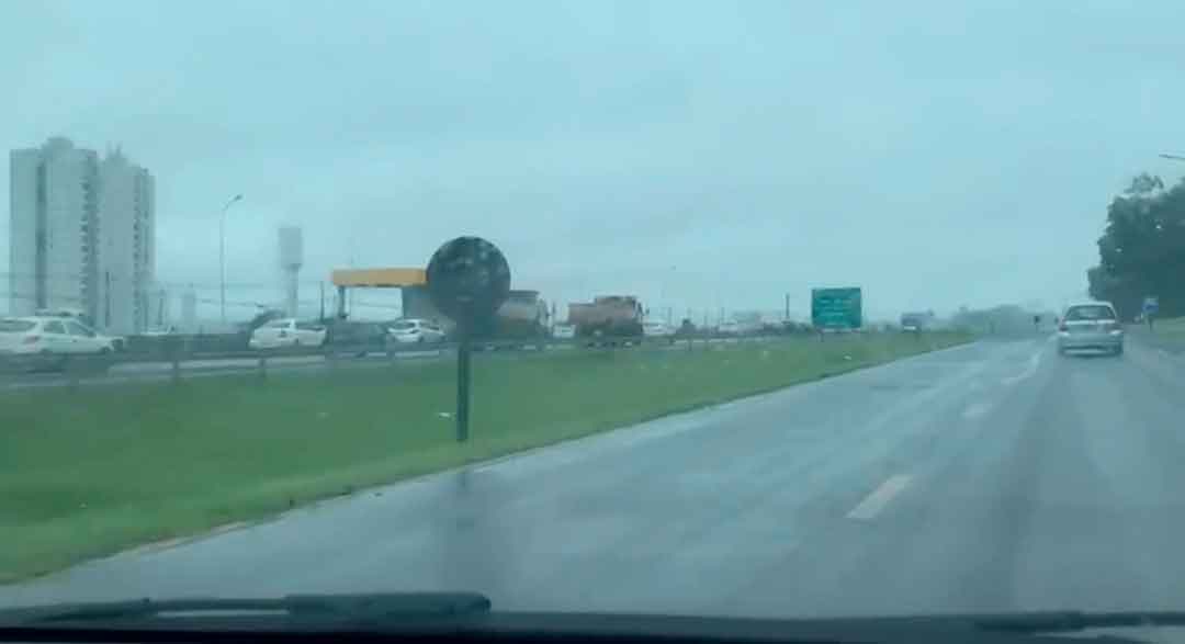 Acidente Envolvendo Três Carros No Anel Viário Sul Sentido Antônio Machado Santana