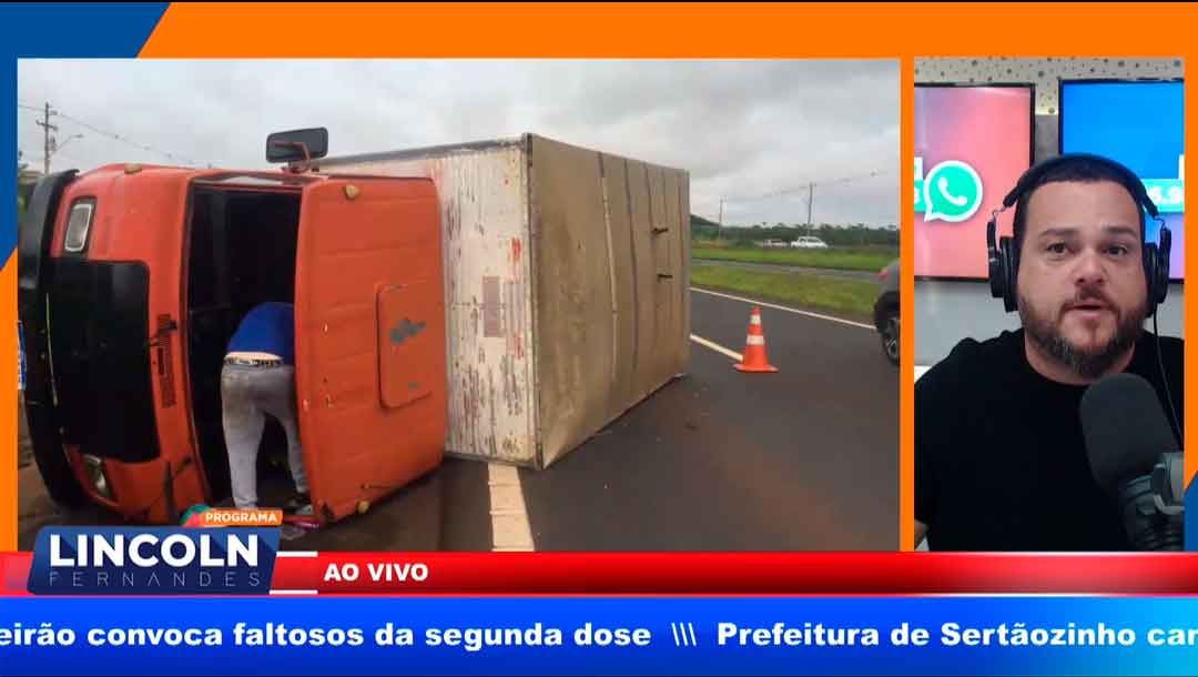 Caminhão Tomba Na Rodovia Abraão Assed E Não Há Feridos