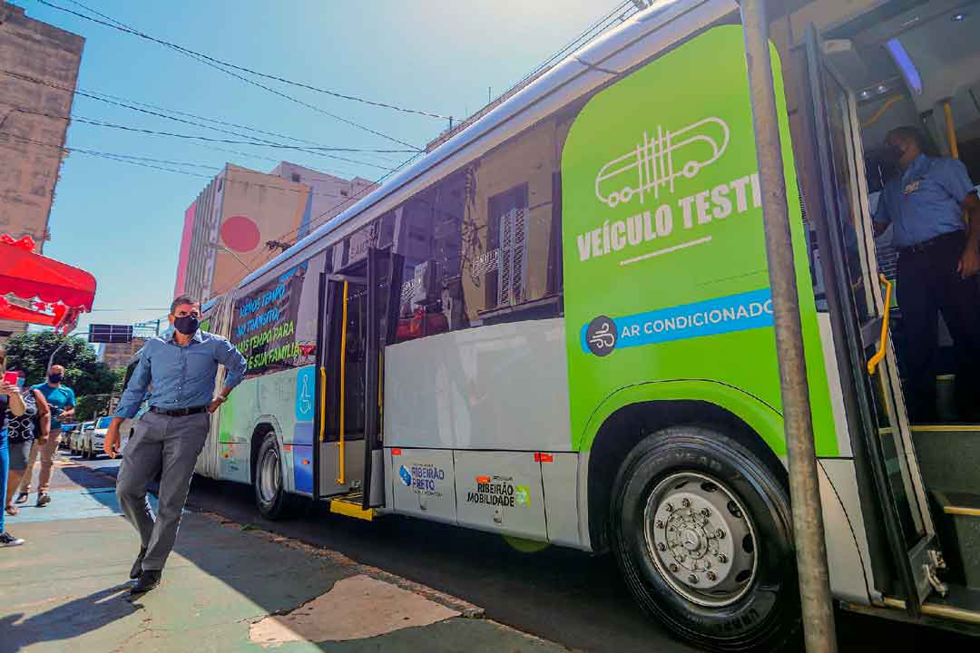 Ônibus Superarticulado Faz 1º Teste Em Linha Do Jardim Cristo Redentor