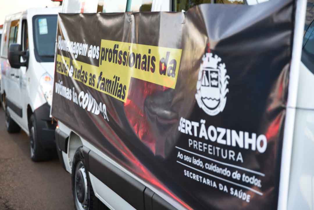 Caravana Presta Homenagem Aos Profissionais Da Saúde E Vítimas Da Covid-19