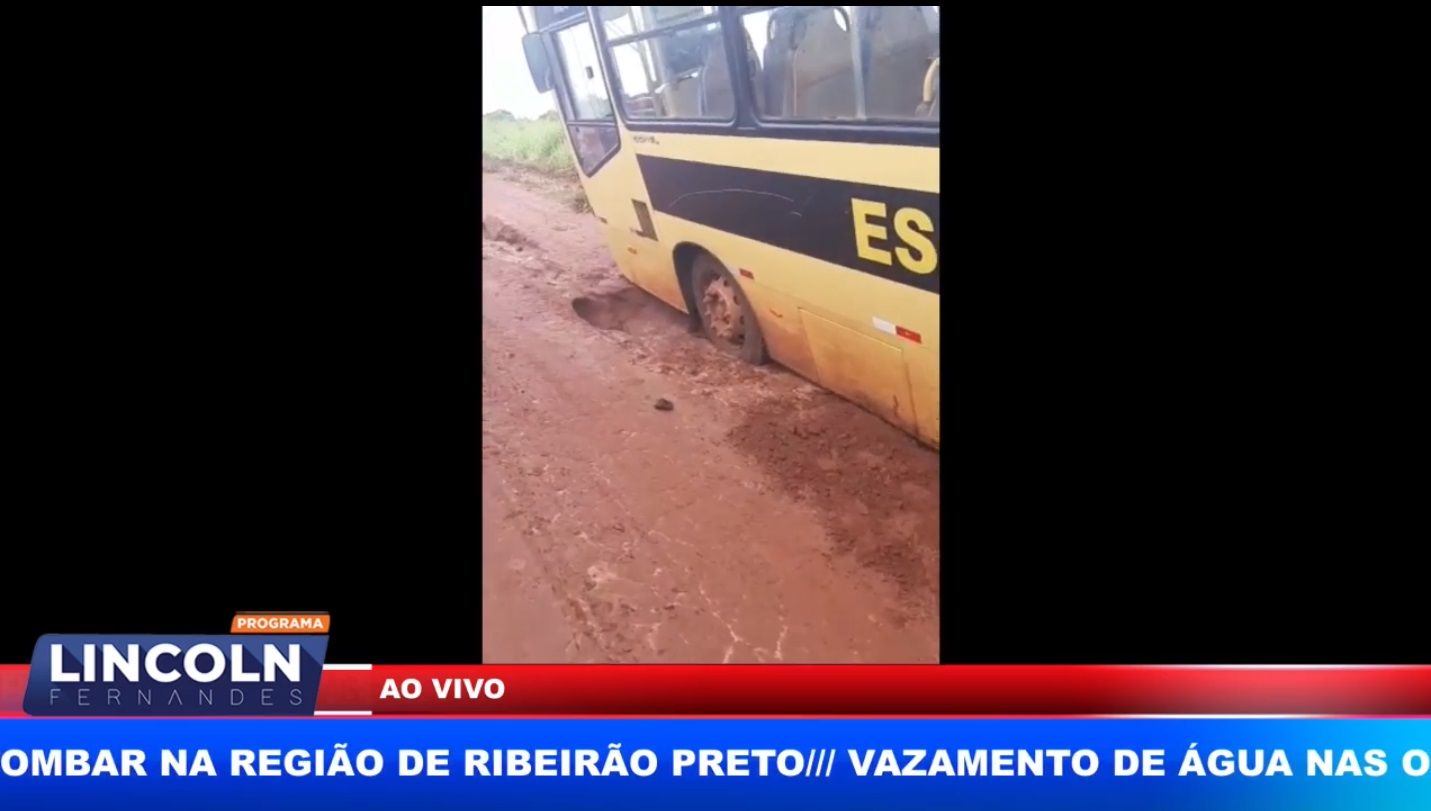 Ônibus Rurais Atolam Nos Acessos A Fazenda Da Barra Que Fica Isolada Da Área Urbana