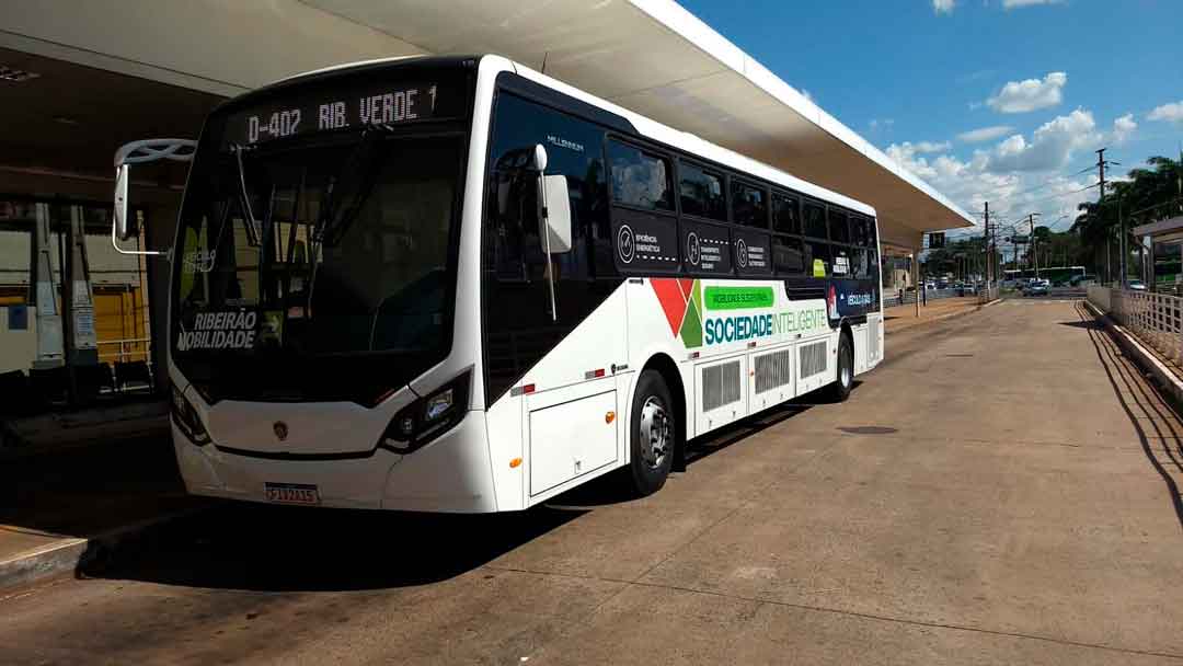 Ônibus A Gás Faz 1º Teste Em Linha Do Ribeirão Verde