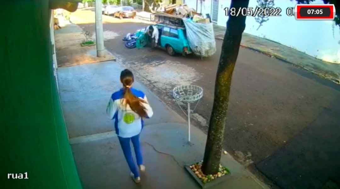 Motociclista Fica Ferido Após Batida Com Carro Na Zona Leste De Ribeirão