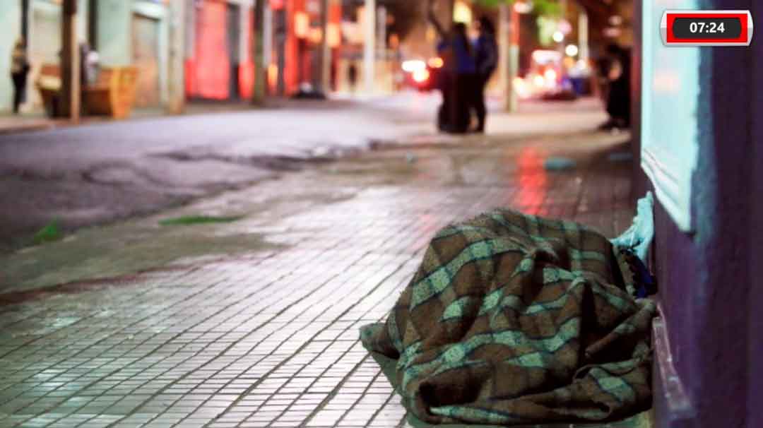 Pessoas Em Situação De Rua Sofrem Com O Frio Intenso Em Nossa Região