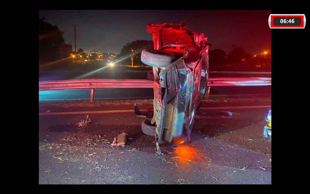 Carro Capota No Anel Viário Norte Em Ribeirão Preto