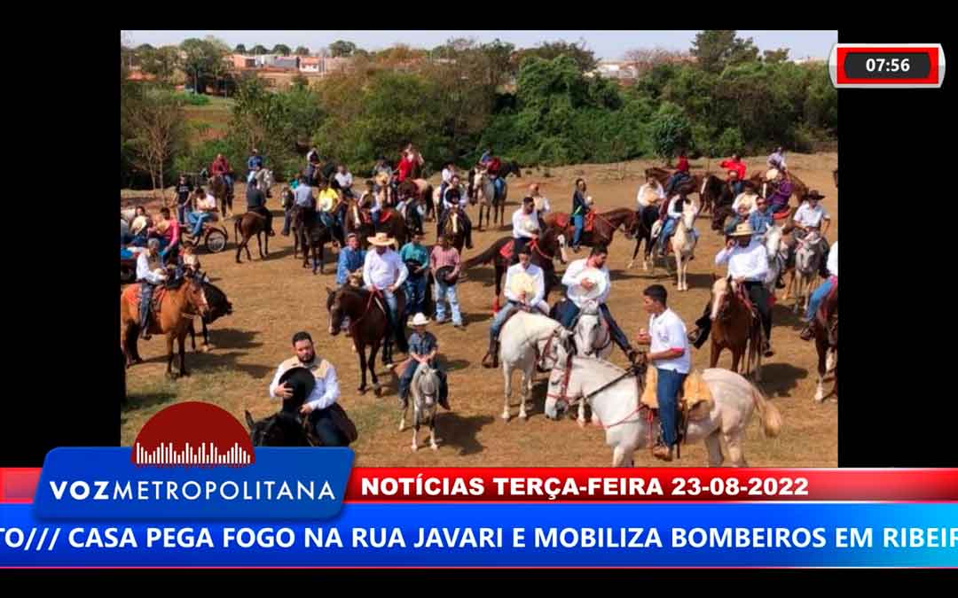 Cavalgada De Cruz Das Posses Marca Início Do Rodeio Da Cidade