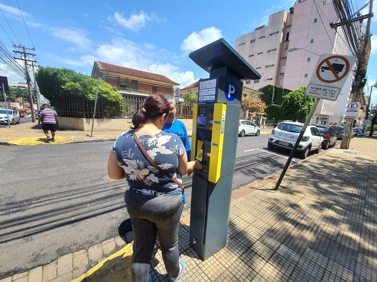 Área Azul Digital Facilita Ao Estacionar Para As Compras De Natal No Centro