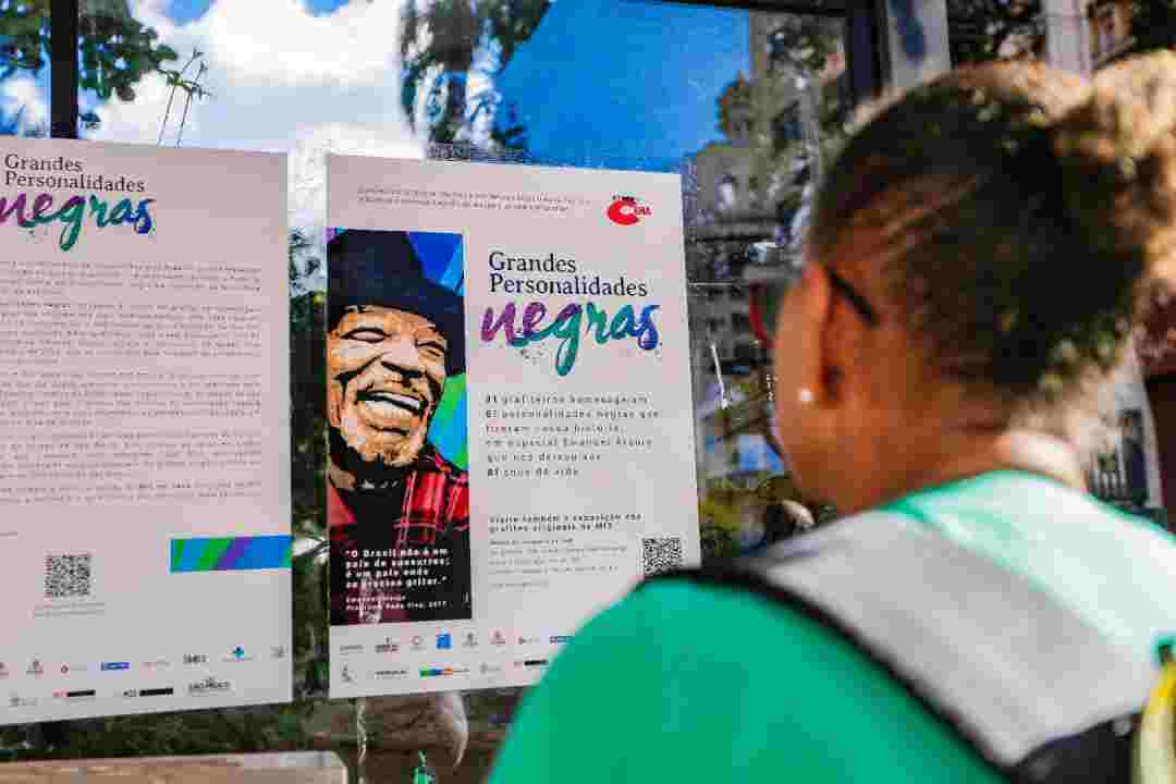 Ribeirão Preto Celebra Dia Da África Com Grafites De Personalidades Negras Em Pontos De Ônibus Da Catedral