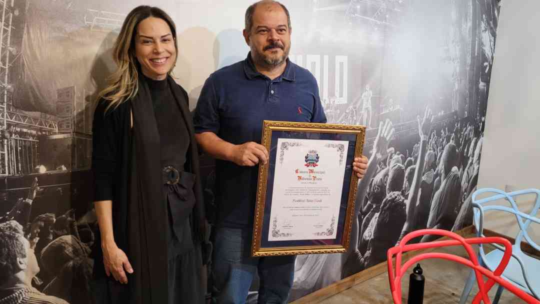 Perla Muller Homenageia Festival João Rock