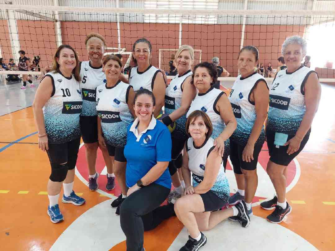 Equipe da Secretaria de Esportes é Campeã Regional de Vôlei Adaptado