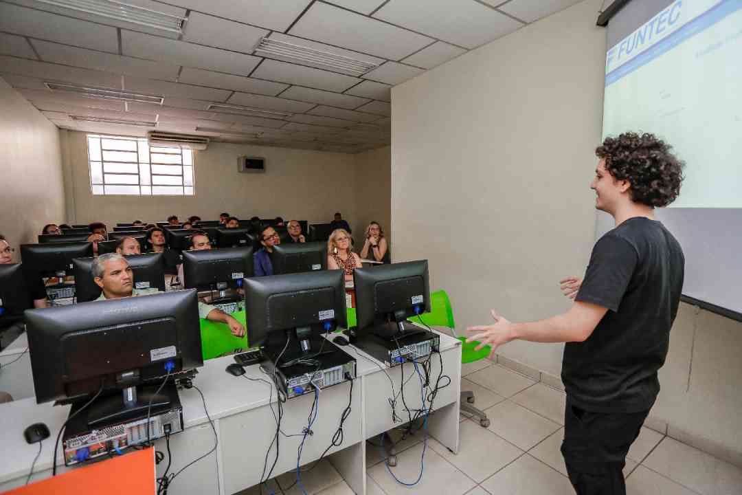 Formandos do curso de Java da Funtec apresentaram projetos aos empresários do Polo de Inovação em Software