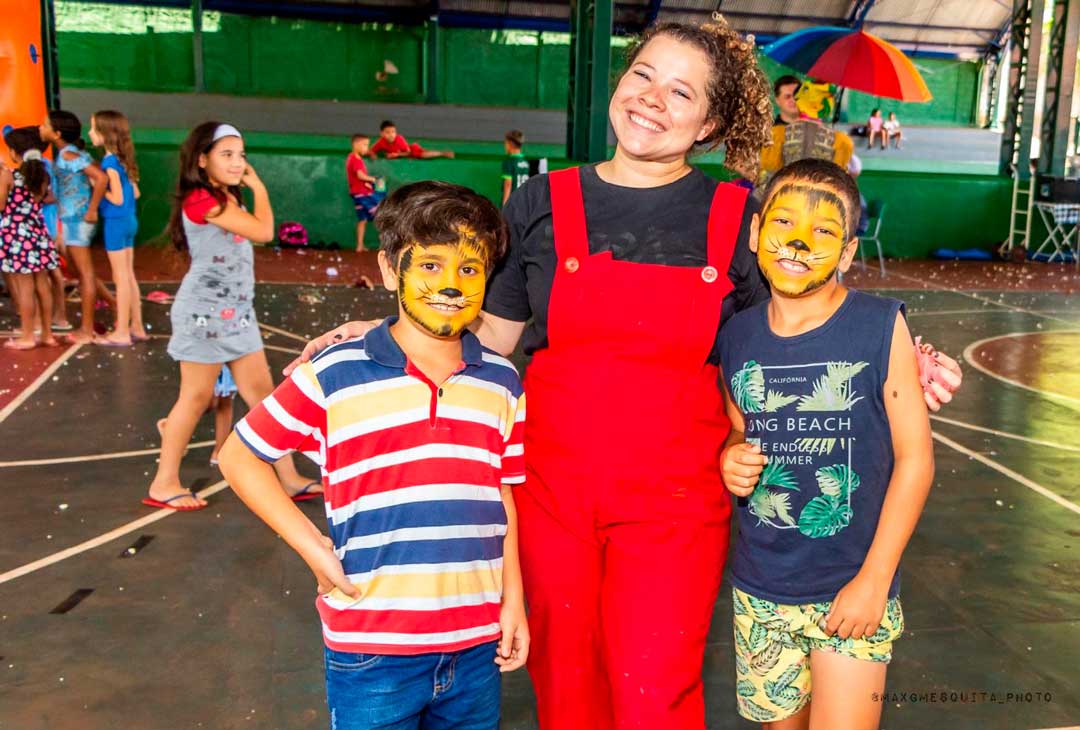 Atividades culturais gratuitas agitaram o sábado das famílias do Jardim Maria Casagrande Lopes