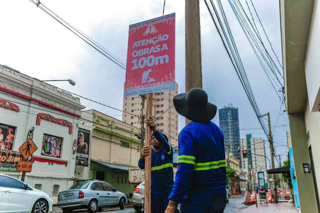 Prefeitura reforça a sinalização na região central da cidade