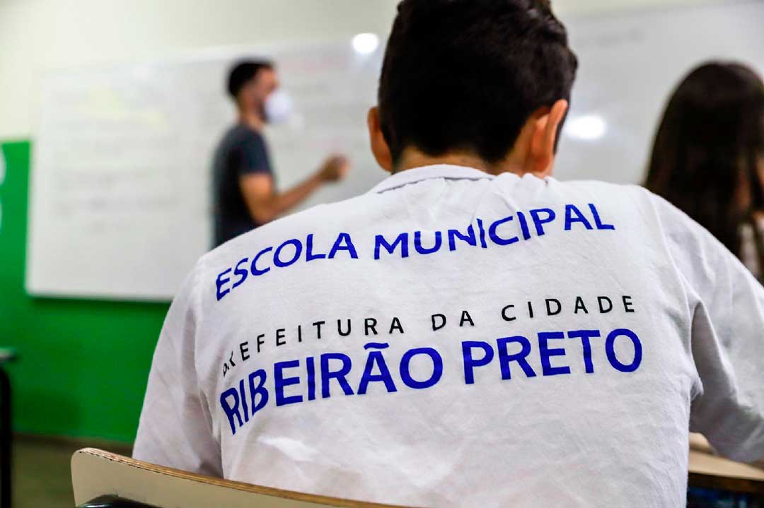 Ribeirão Preto tem número recorde de alunos premiados na Olímpiada Nacional de Matemática