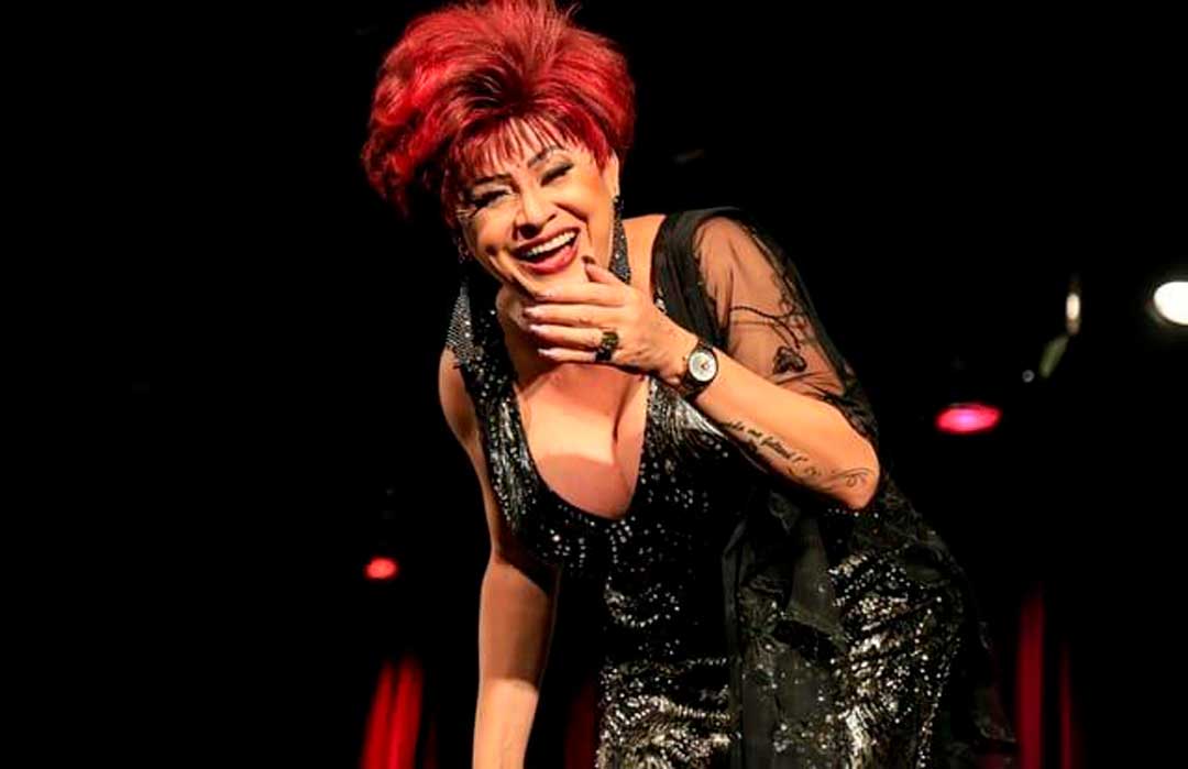 Sucessos no teatro com temas LGBT, Nany People e Suzy Brasil apresentam peças em Ribeirão
