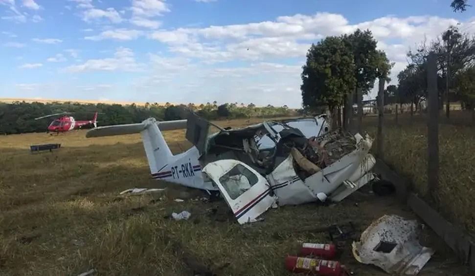 Cinco pessoas morreram na queda de aeronave no interior de SP