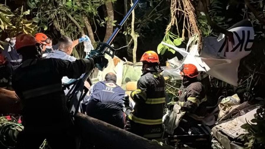 Aeronave cai em aldeia indígena de SP; uma pessoa morreu no local