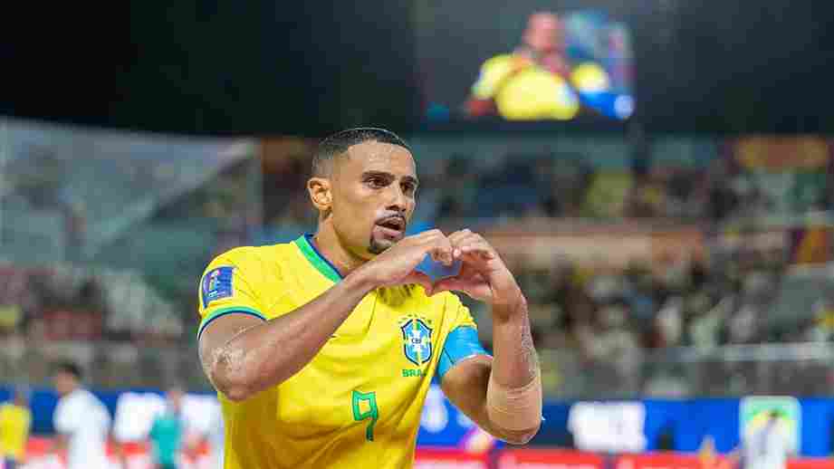 Brasil estreia com vitória no Mundial de Beach Soccer