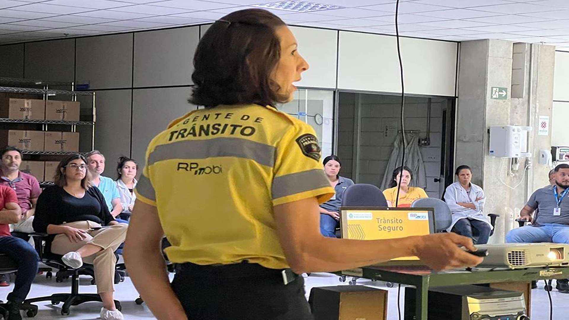 Maio Amarelo: ciclo de palestras reúne 70 trabalhadores de empresas das regiões Oeste e Leste