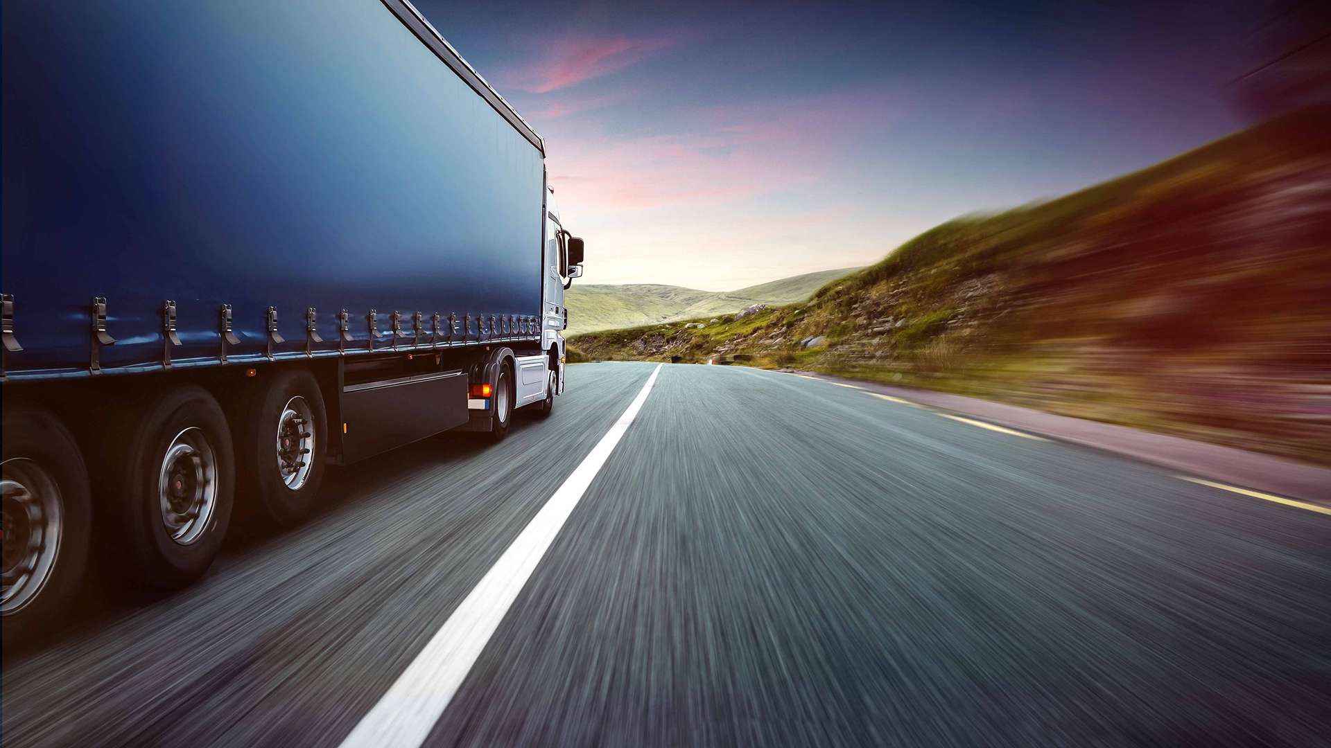 Tragédia nas Estradas: Colisão entre Veículo e Caminhão Resulta em Duas Mortes em Itirapuã