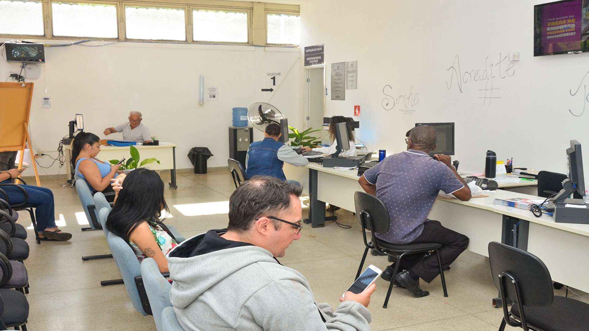 ‘Emprega Franca’ tem 143 vagas; 45 são exclusivas para pessoas com deficiência