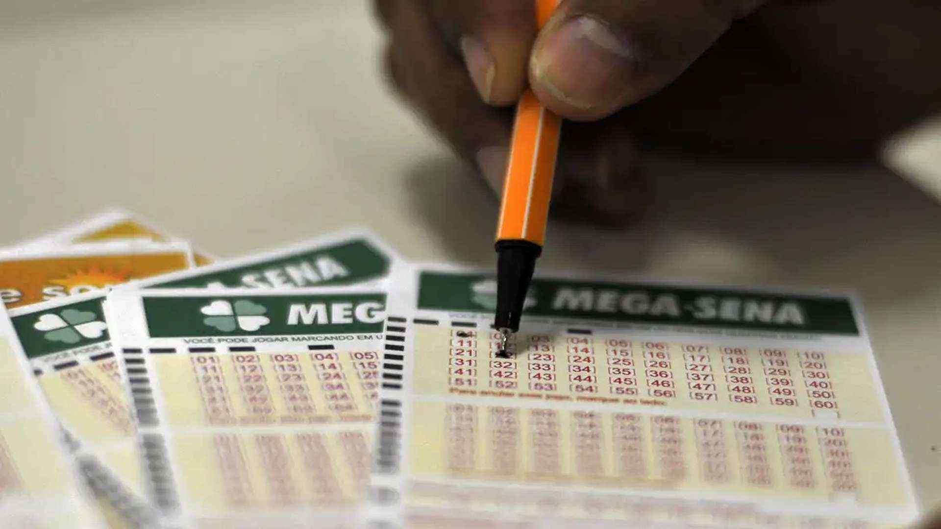 Mega-Sena acumula novamente e prêmio vai para 100 milhões