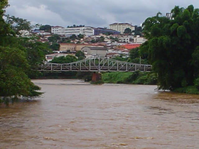 Justiça determina fiscalização rigorosa de construções irregulares às margens do Rio Pardo em Barretos, Guaíra e Jaborandi