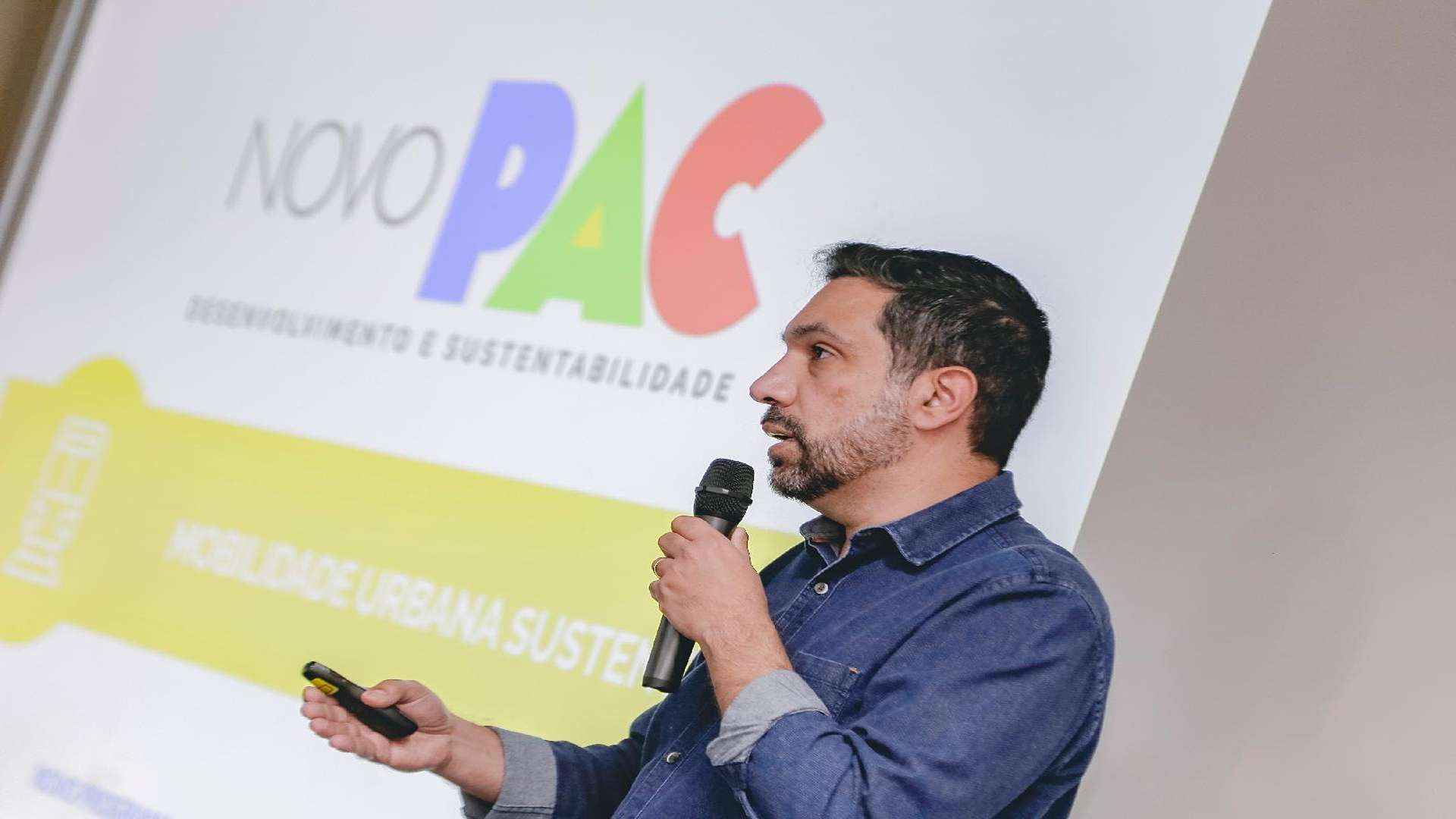 Prefeitura apresenta anteprojeto das Vias Leste e Oeste