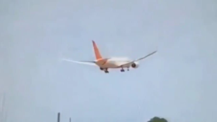 Não há relatos de sobreviventes em queda de avião da Air India