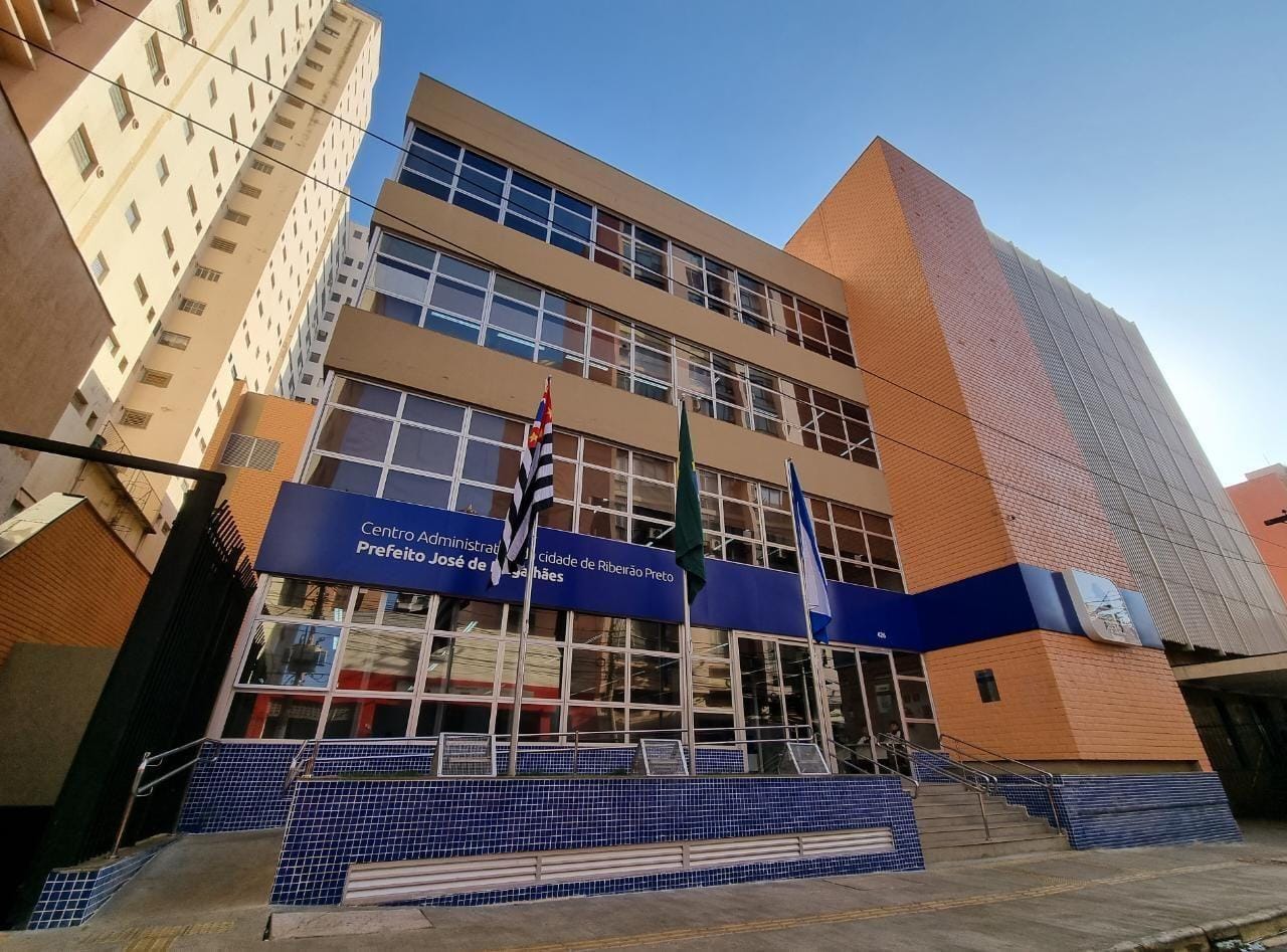 Prefeitura de Ribeirão Preto prepara programa para facilitar pagamento de dívidas municipais