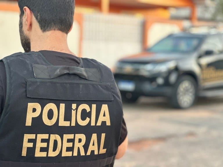 Polícia Federal realiza operação em Ribeirão Preto para localizar homem que fugiu durante depoimento