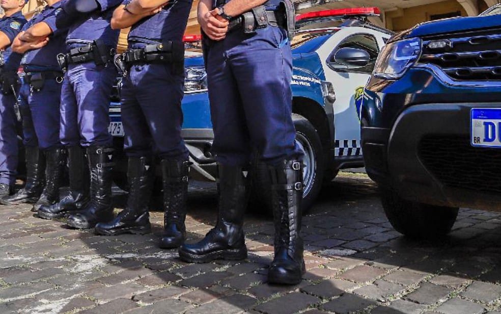 Homem é preso em Sertãozinho após ser flagrado desmanchando carro furtado