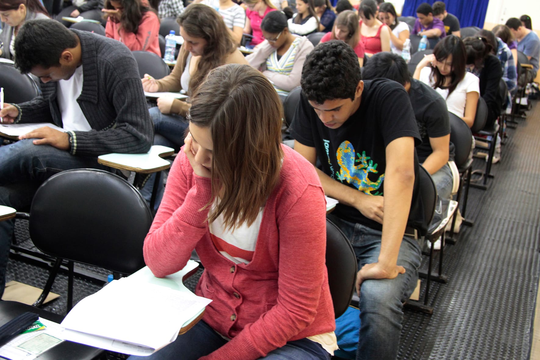 São Paulo abre inscrições para 5 mil vagas de professores técnicos com salários de R$ 5.565